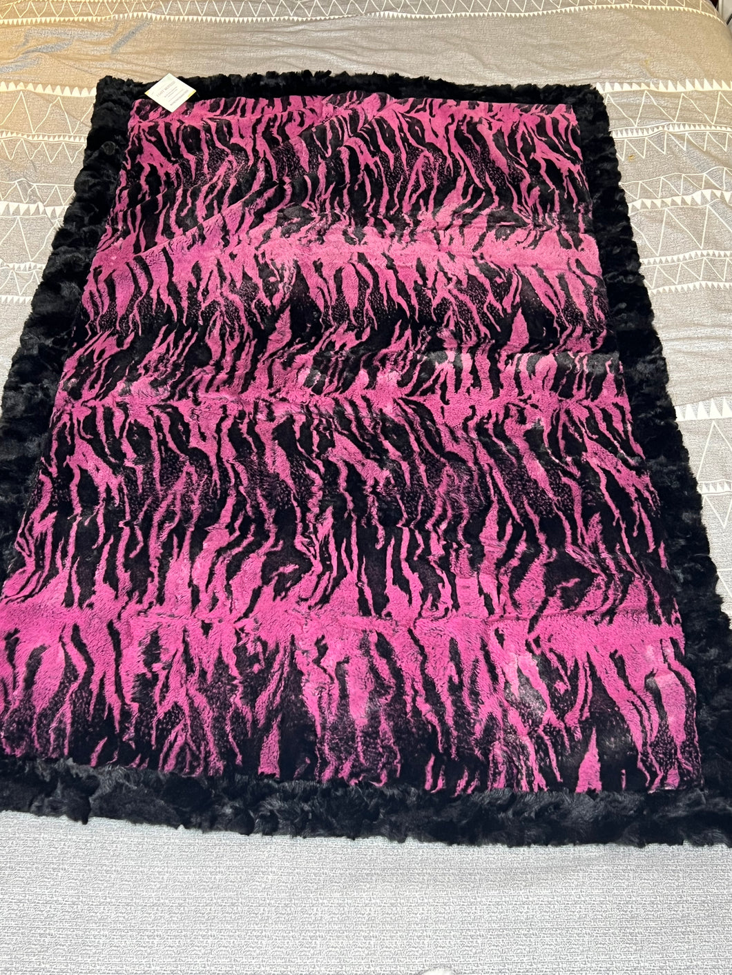 Hot Pink & Black blanket. Black back. Travel Size